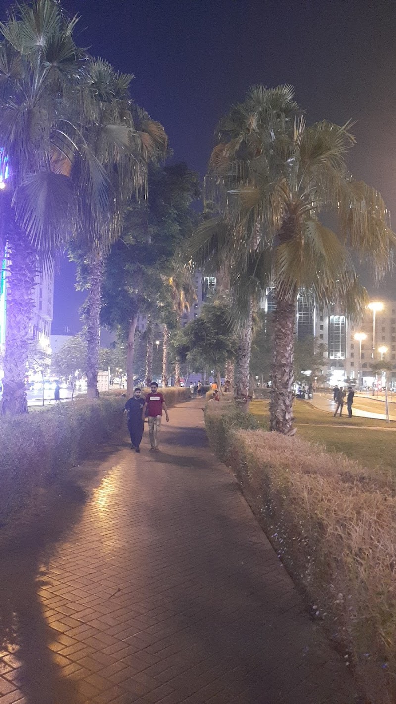 حديقة بني ياس العامة 4