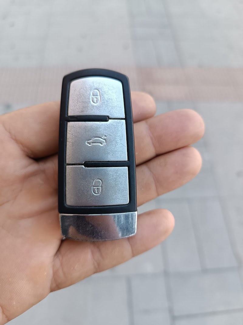 تشخيص السيارات خميسي. برمجة المفاتيح