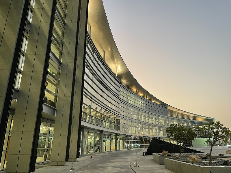 جامعة الإمارات العربية المتحدة 3