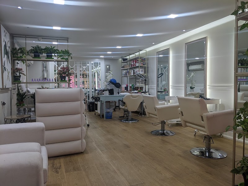 صالون قديرة للتجميل 2