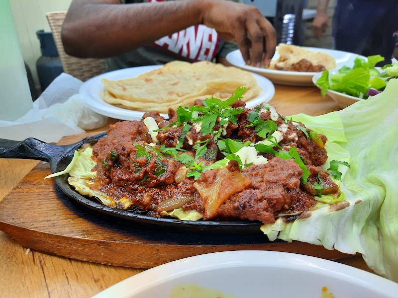 مطعم أوجين 2