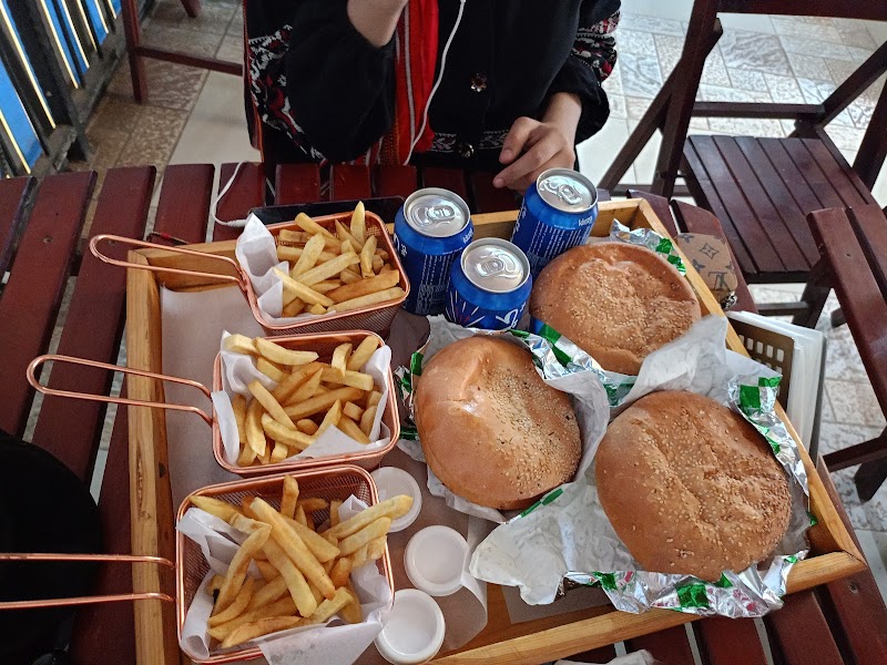 برغر شاركلز