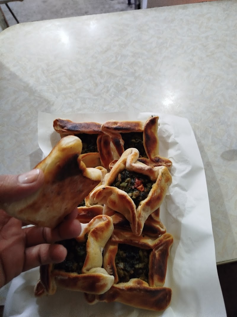 مطعم سندويشة شيش 4