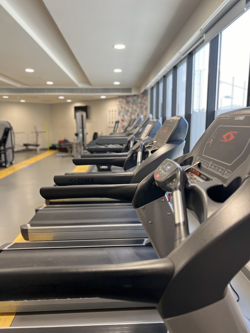 مركز شباب مدينة حمد النموذجي 3