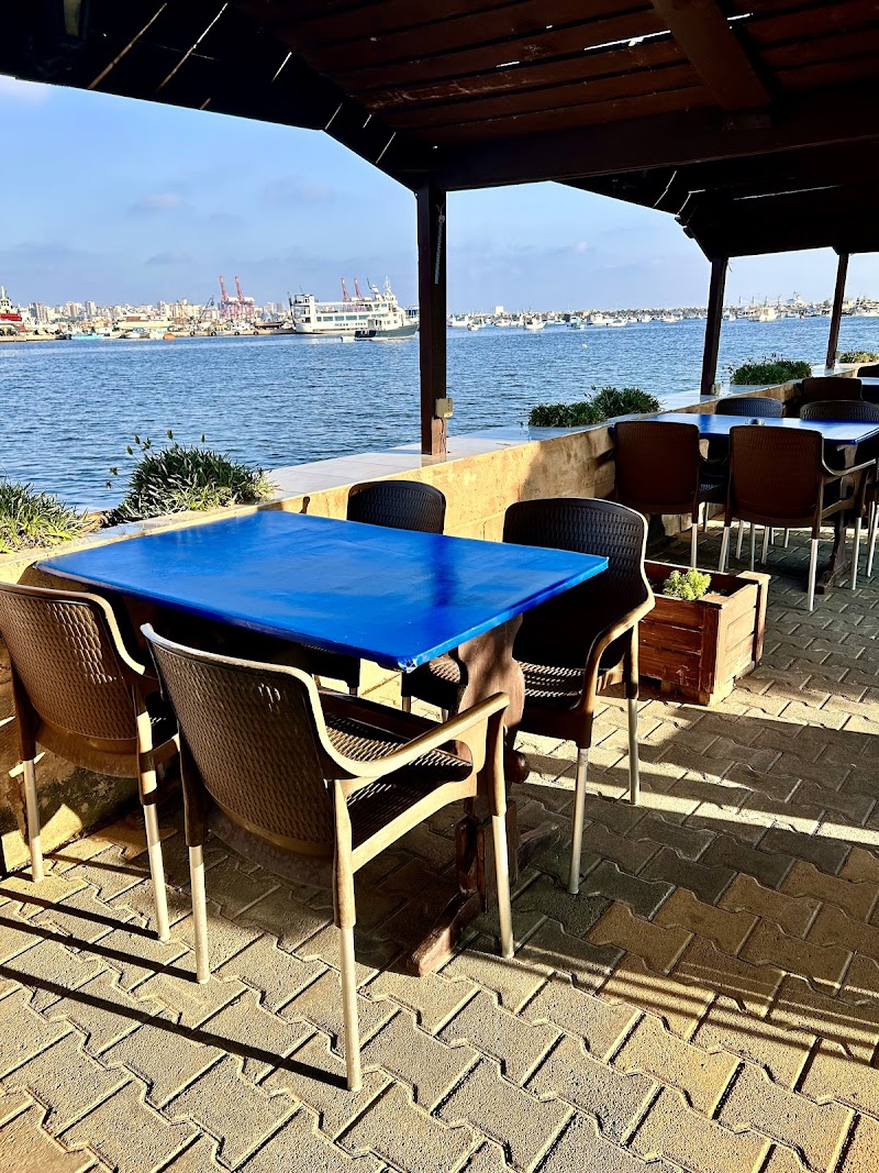 مطعم مارينا