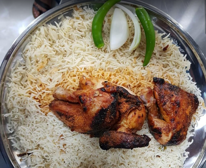 مطعم ومخبازة الزاهر للمأكولات الشعبية 3