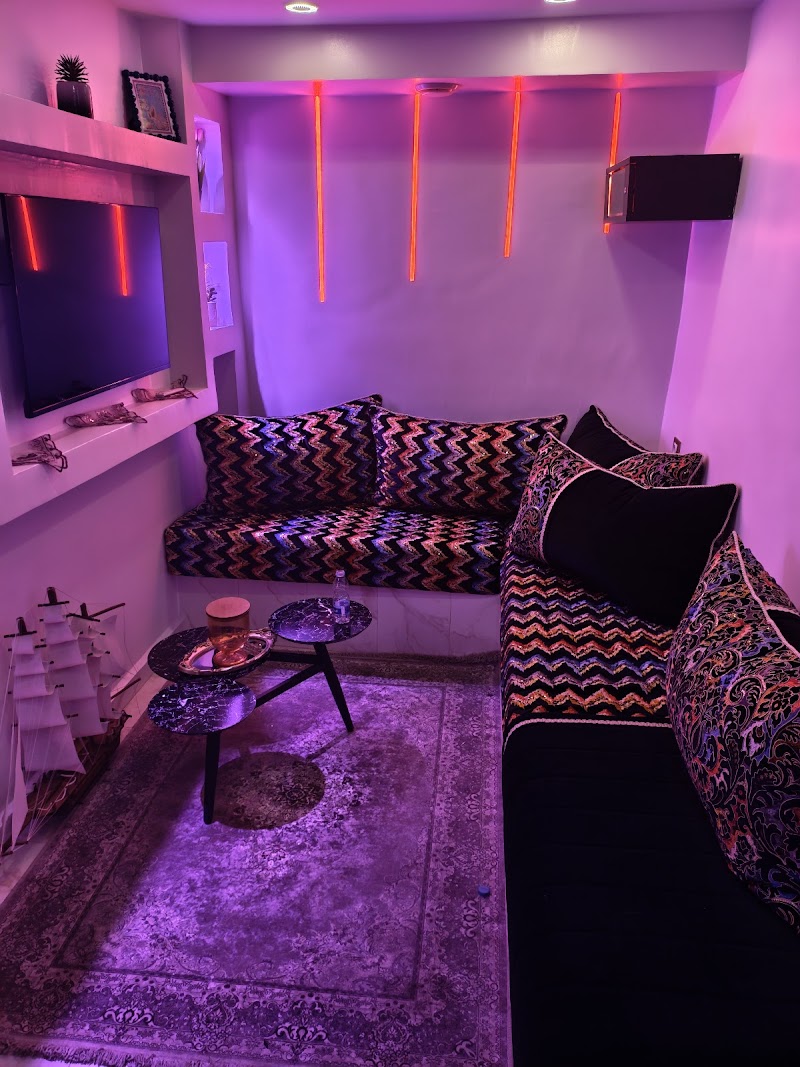 أول سبا: كوايفور وأستتيك