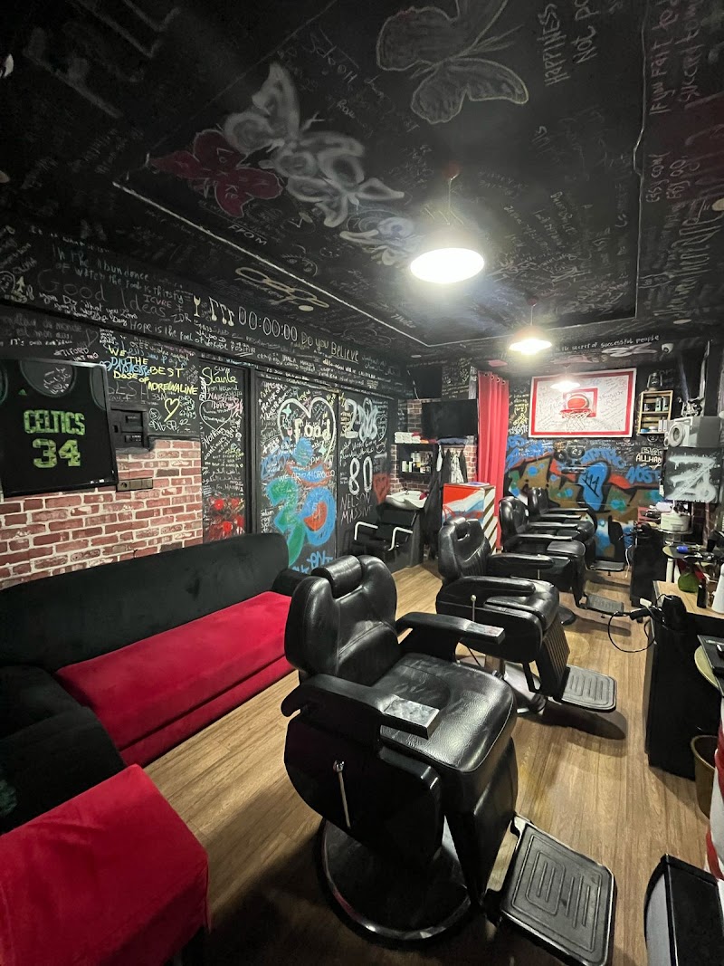 جولد كات حلّاق أغادير