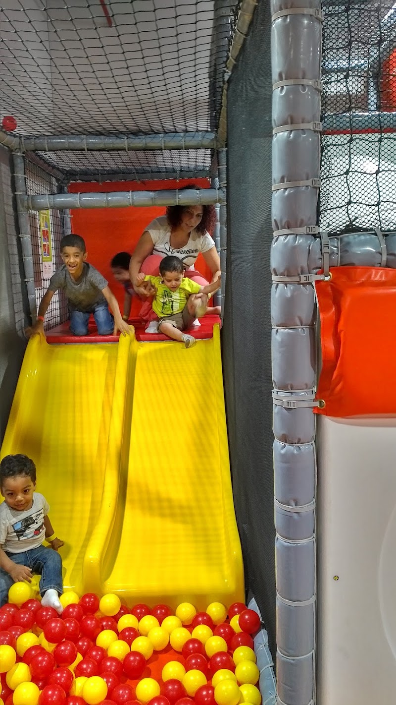 عجلات البرتقال - مركز الوحدة مول 4