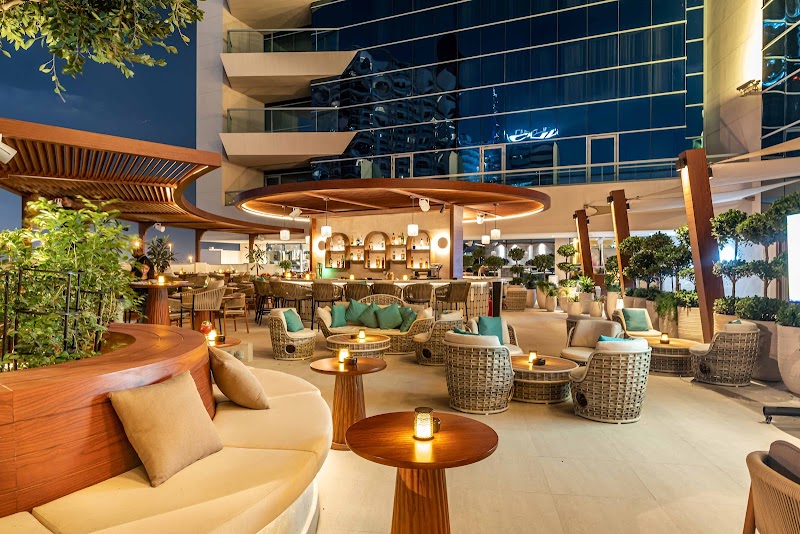 أول مجموعة بايبيز بي