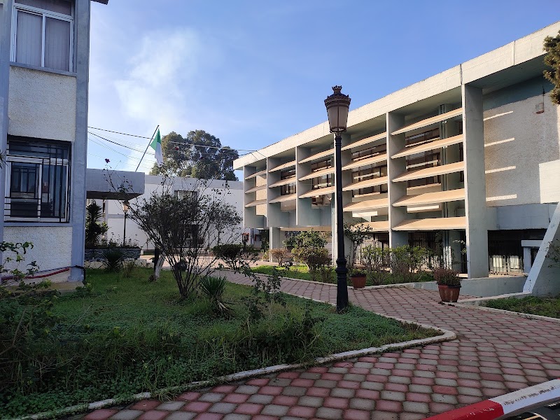 المدرسة الوطنية العليا للإتصالات وتكنولوجيات الإعلام والإتصال 2