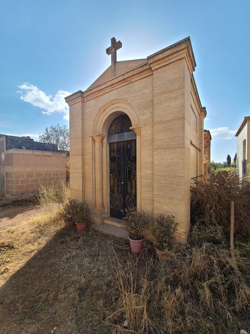 مقبرة أسمرا الإيطالية 3