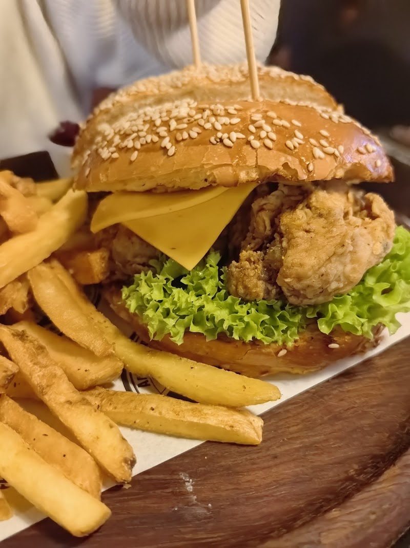 مطعم فيرجينيا أنغوس 3