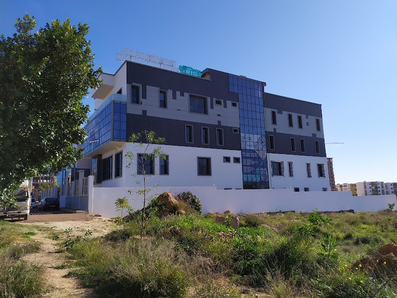 عيادة إيريس 3