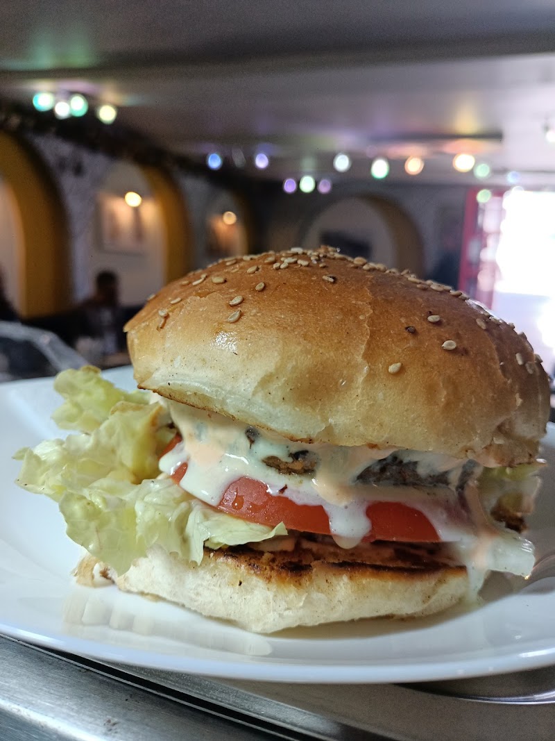 مطعم سكوديلّا 3