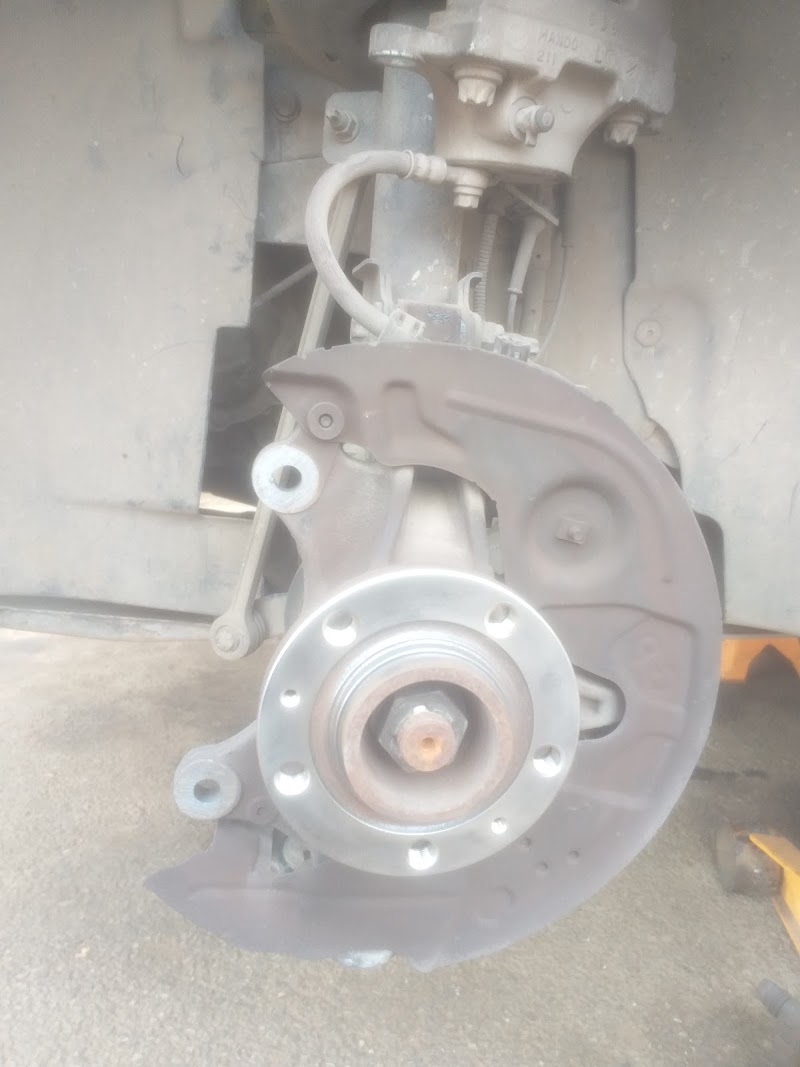 خدمة محمودي للسيارات