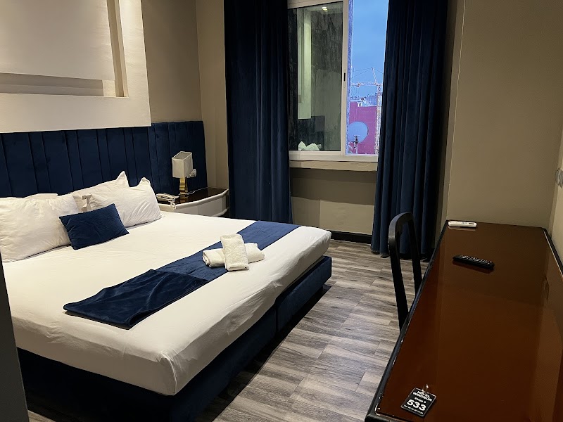 فندق ويندسور 2