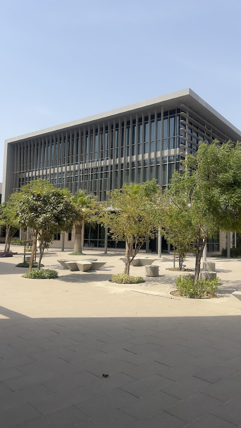 الجامعة الأمريكية بالبحرين 3