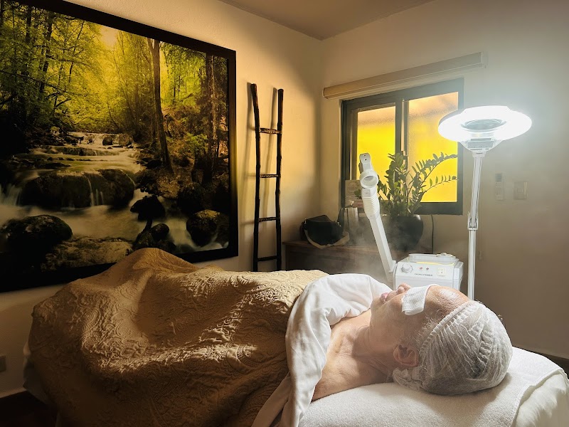 صالون ناسين للتجميل وسبا