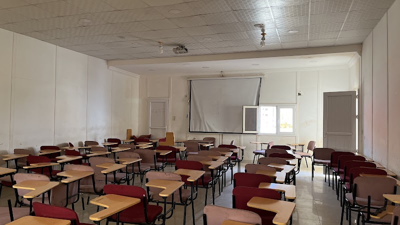 كلية زمزم الجامعية 3