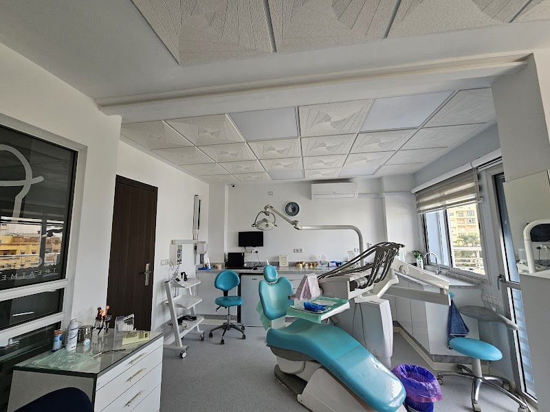 عيادة الأسنان مكناس