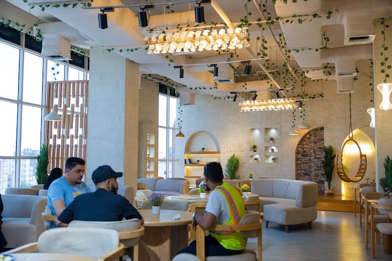 البيرق مول 4