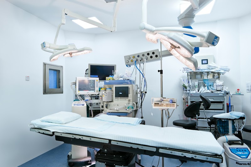 المركز الطبي الكندي 4