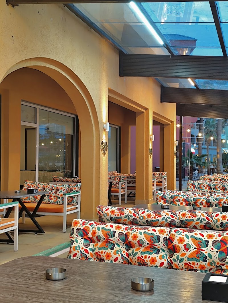 مطعم وينغز طرطوس 3