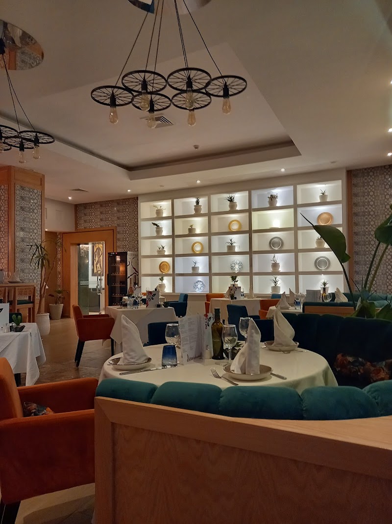 مطعم كازا سيفيليا 4