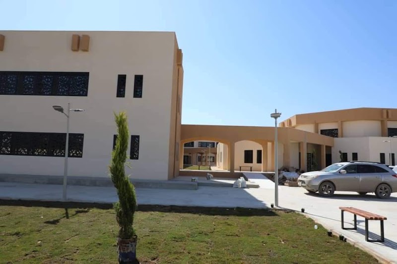 كلية تقنية المعلومات مقر الجديد جامعة بنغازي