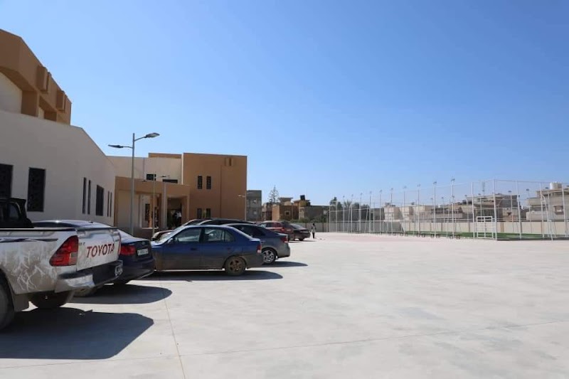 كلية تقنية المعلومات مقر الجديد جامعة بنغازي 3