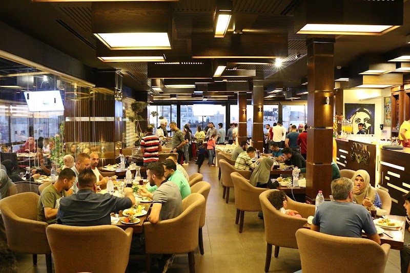 مطعم ومقهى سنديان