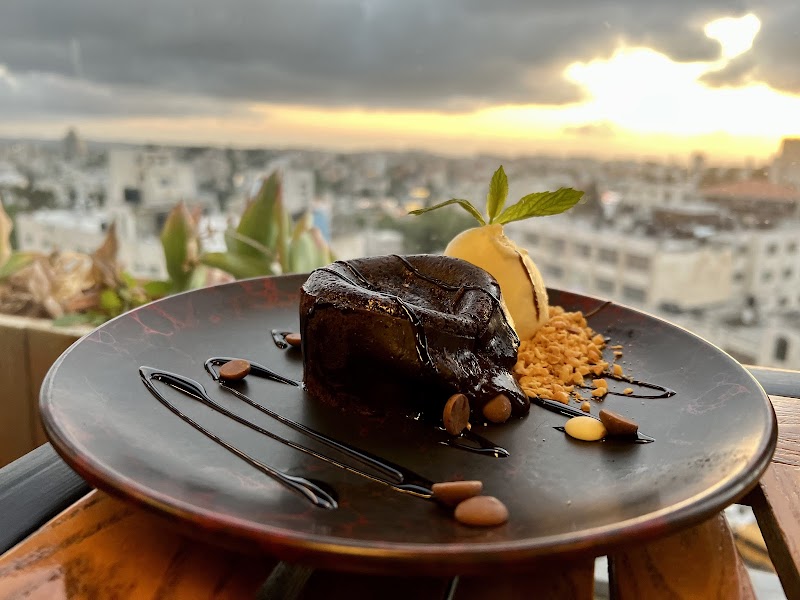 مطعم ومقهى سنديان 6