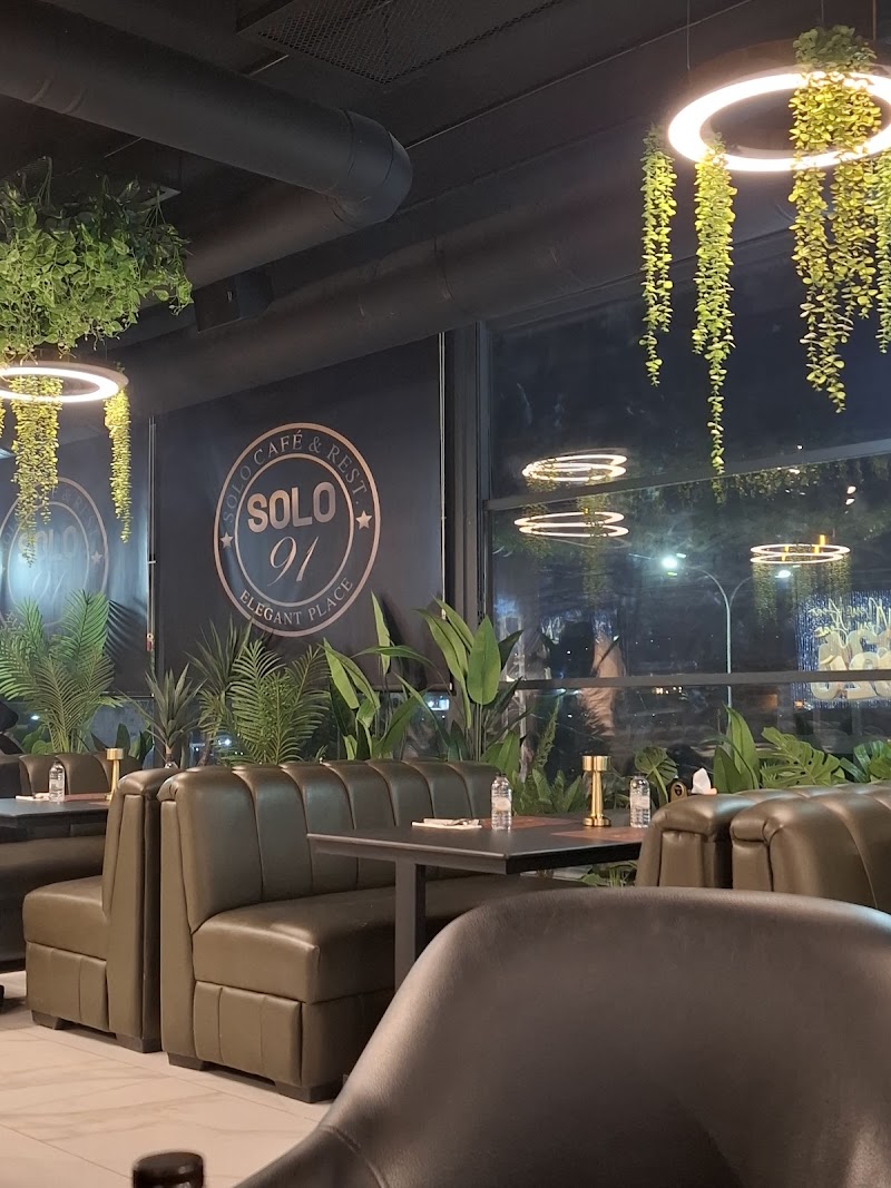 مقهى ومطعما سولو91 - الزرقاء 3