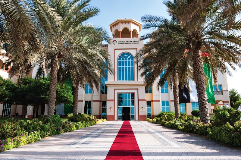 الجامعة الأمريكية في الإمارات (AUE) 3