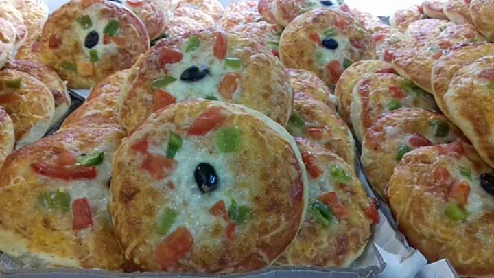 بيتزا ومعجنات الأدهم 2