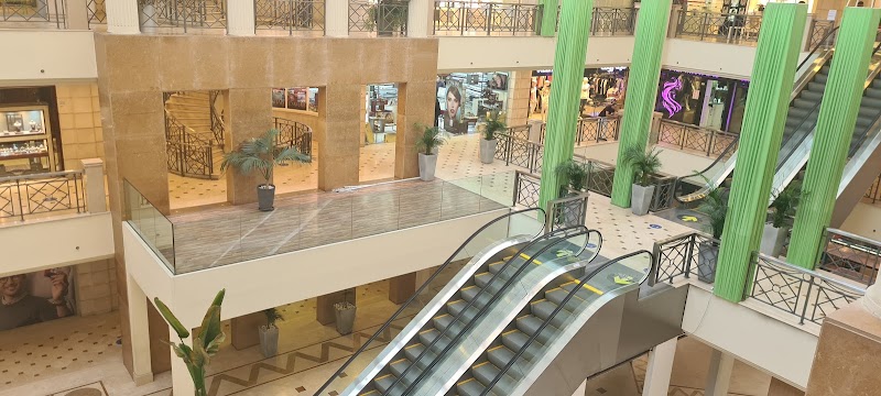 ساحة المركز 2