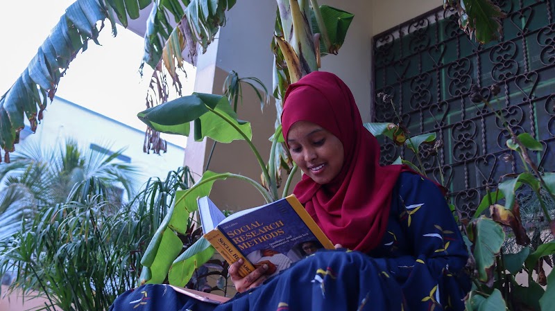 كلية هودماس الجامعية