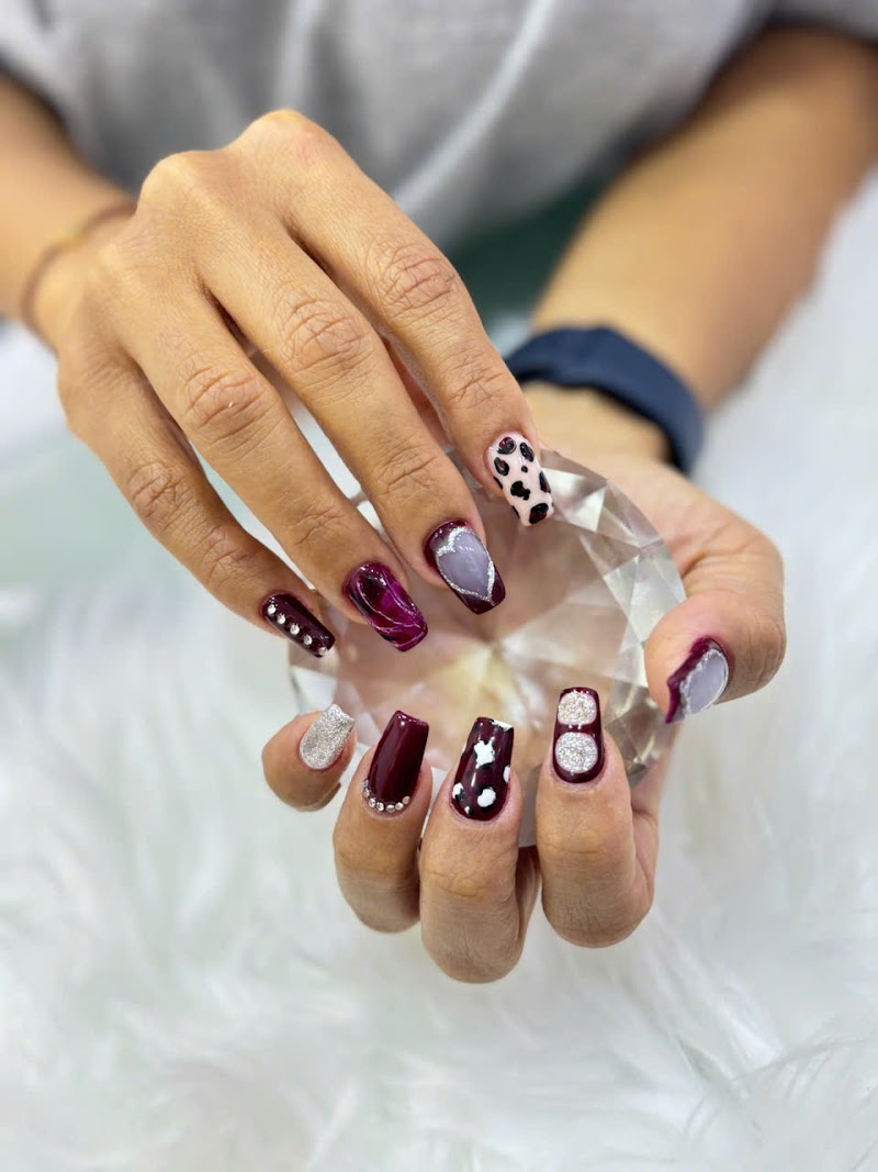 صالون رفيق للتجميل @ مول لولو الفجيرة 4