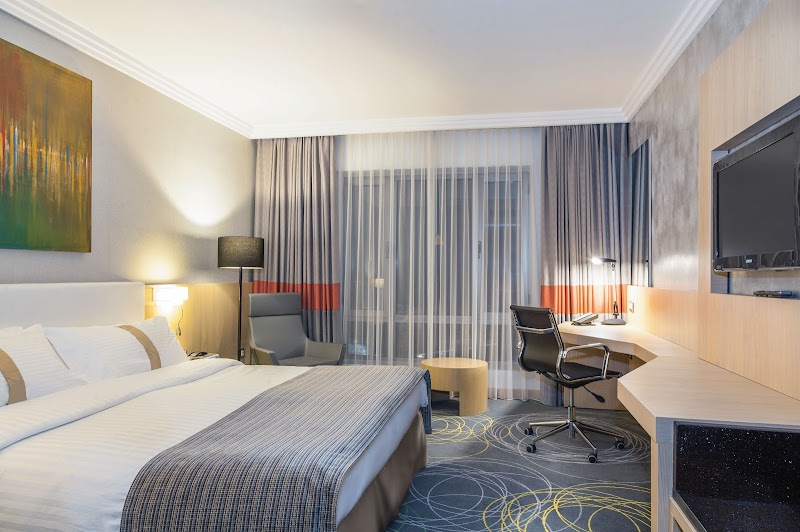 فندق موڤنبيك عمّان 2