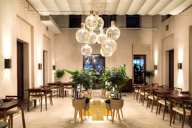 مطعم نوماني الياباني/الكوري