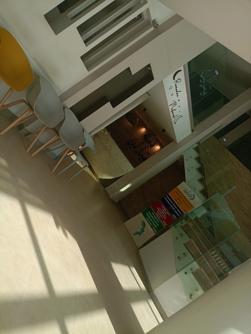 عيادة ميسا لين 4