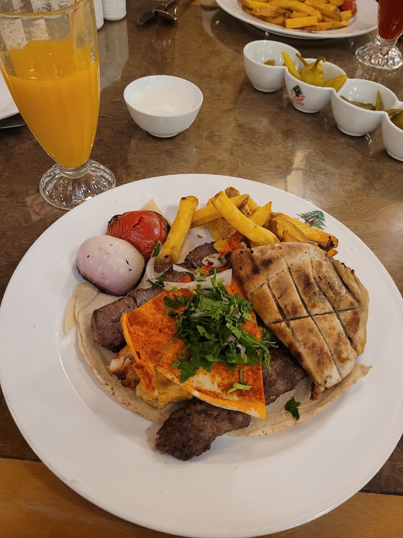 مطعم المشوار 4