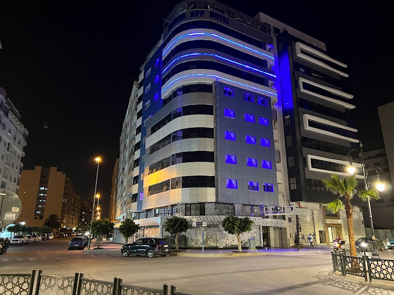 فندق تطبيق طنجة