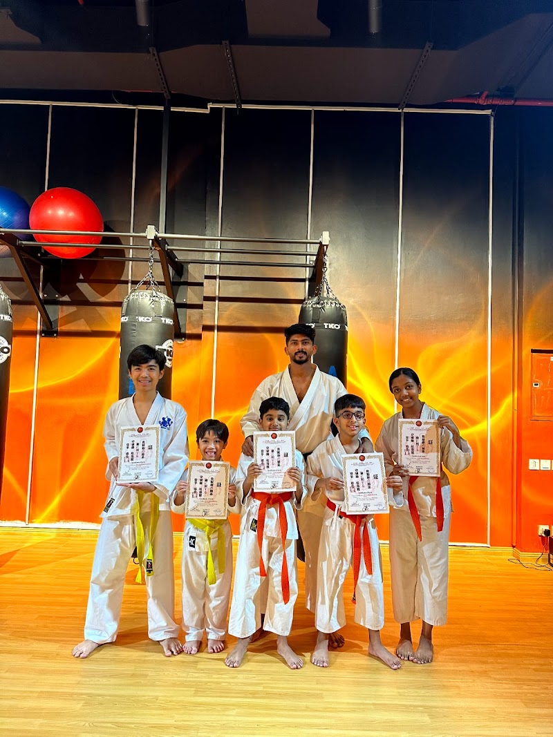 صالة الألعاب الرياضية والاستوديو في الرقة 3