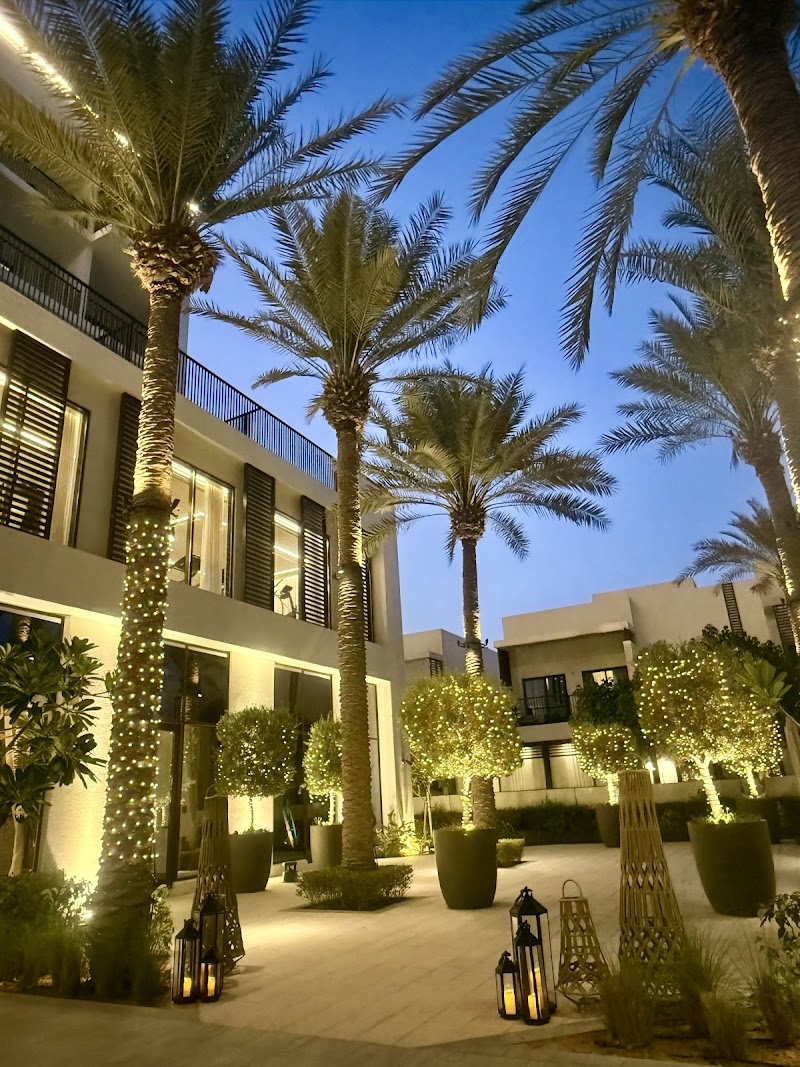 إيوان في منتجع بالاس بيتش الفجيرة 4