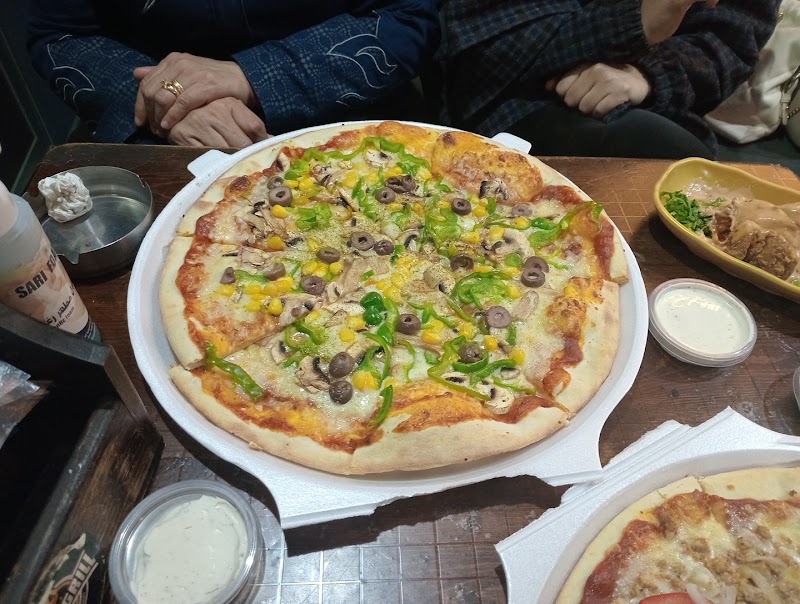 تشيل آند غريل 4