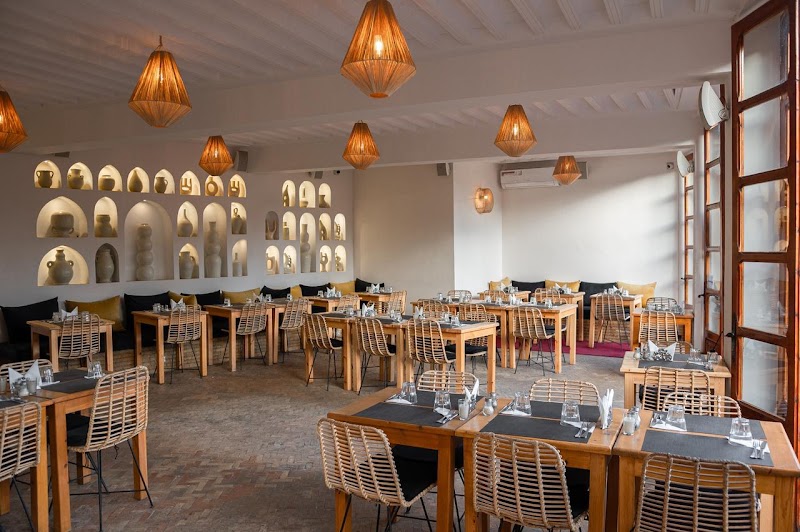 التراس في الحديقة