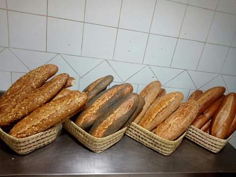 توقف في باريس 4