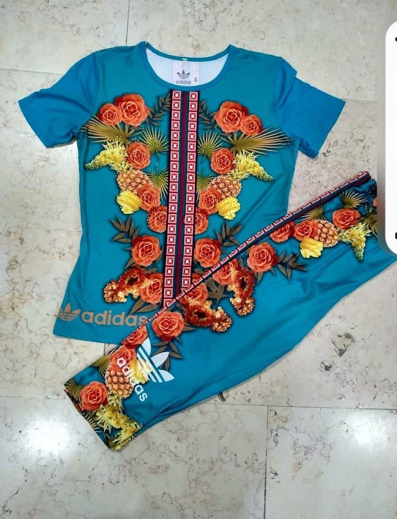 مركز التسوق 9